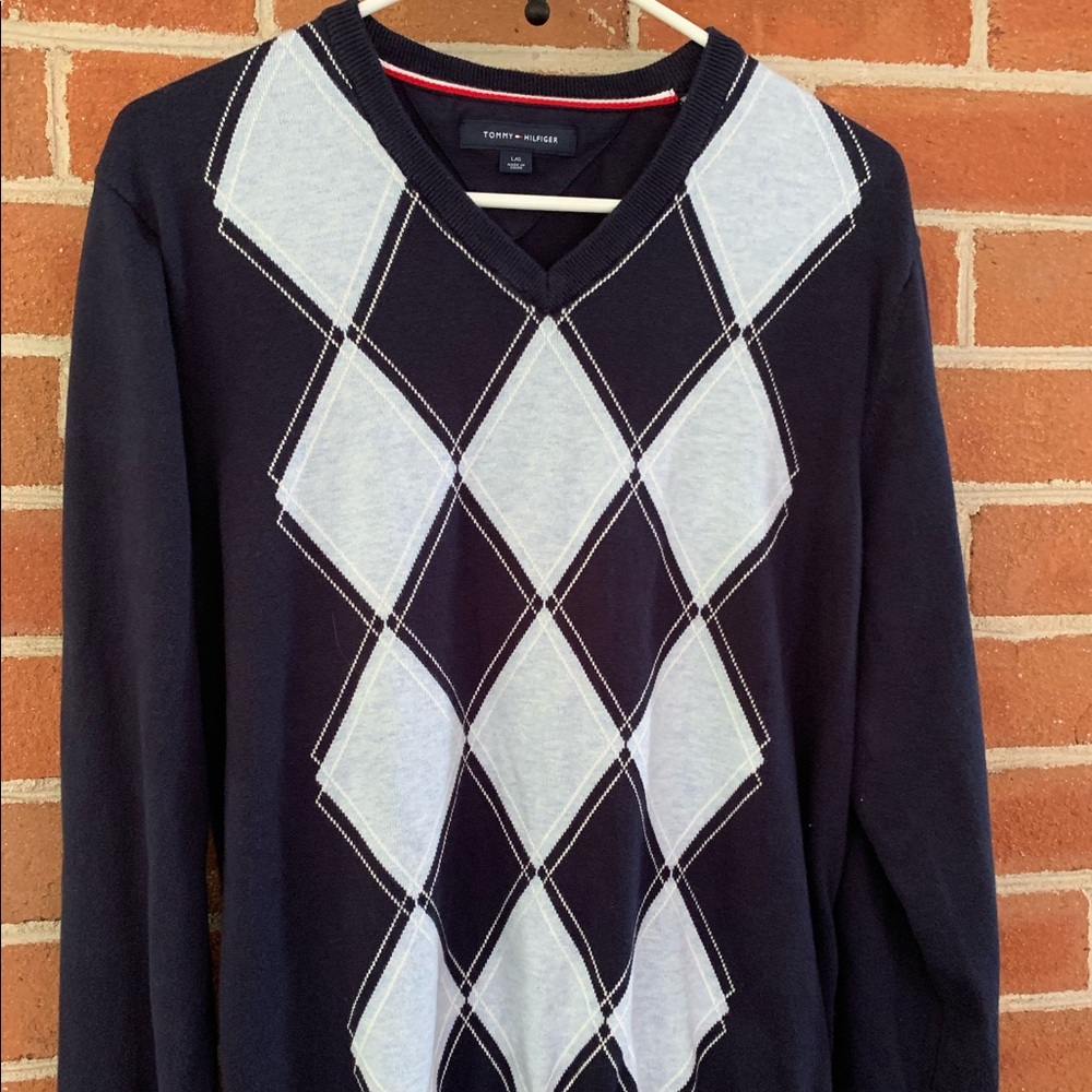 Men’s Tommy Hilfiger long sleeved sweater